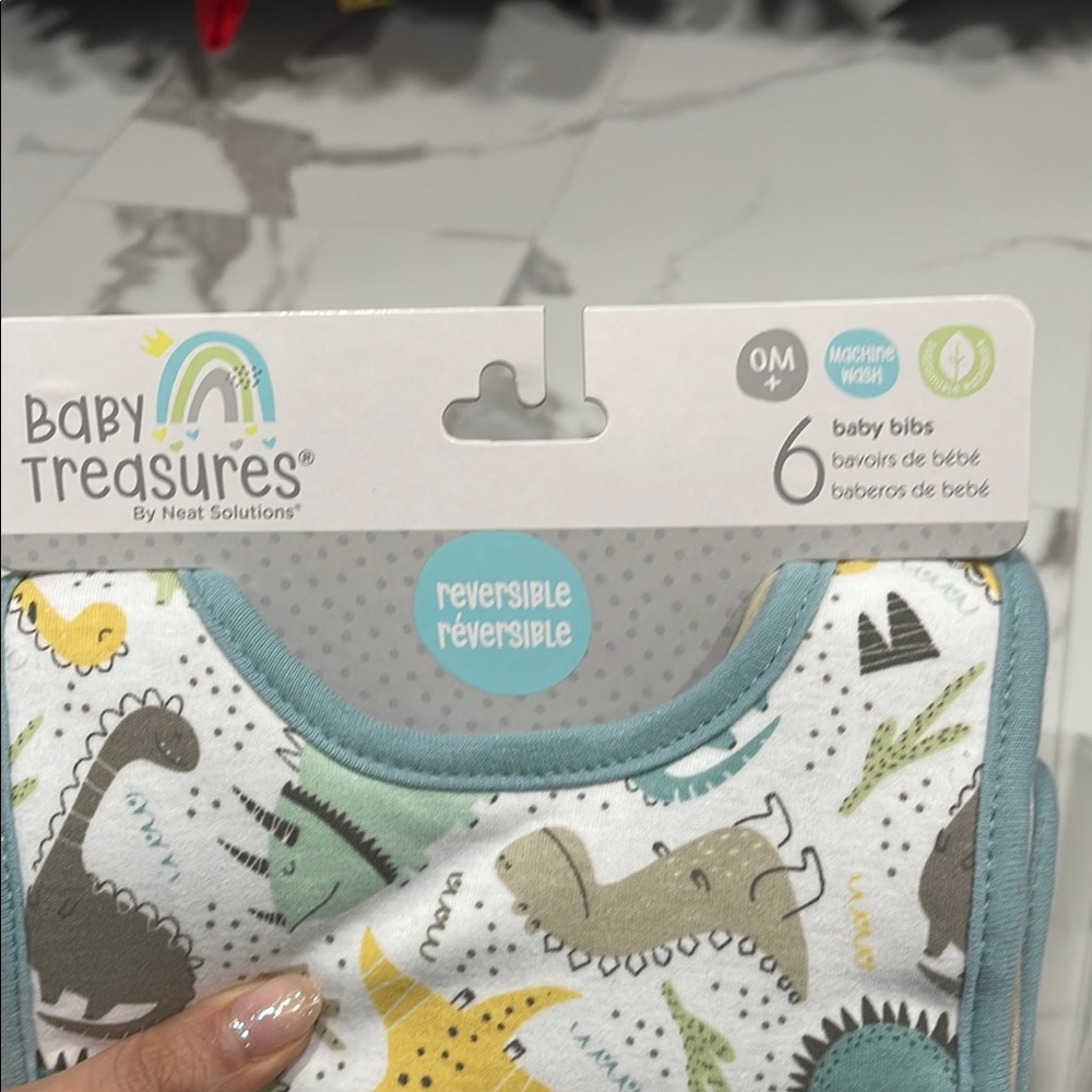 Baby Feeding Essentials Bundle - Picture 2 of 5